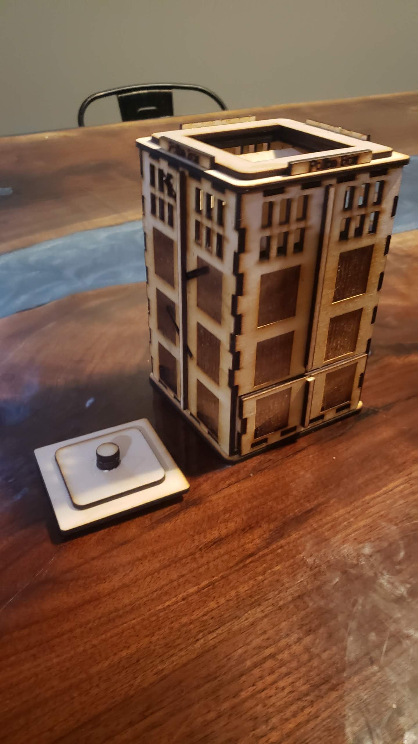Dr Who Tardis Dice Tower
